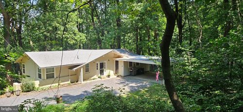 255 Dogwood Blossom Ln, FRONT ROYAL, VA, 22630-5442 | Card Image