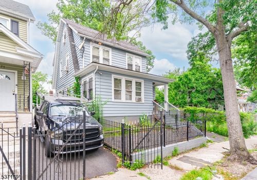169 Vermont Ave, Newark, NJ, 07106-2712 | Card Image