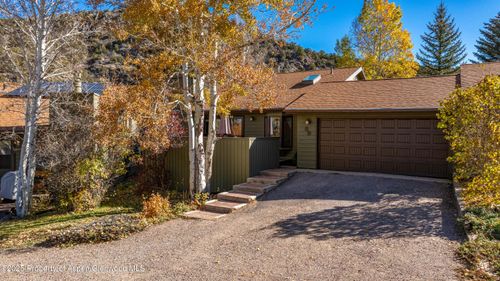 89 N Meadow View Ct, Glenwood Springs, CO, 81601-9225 | Card Image