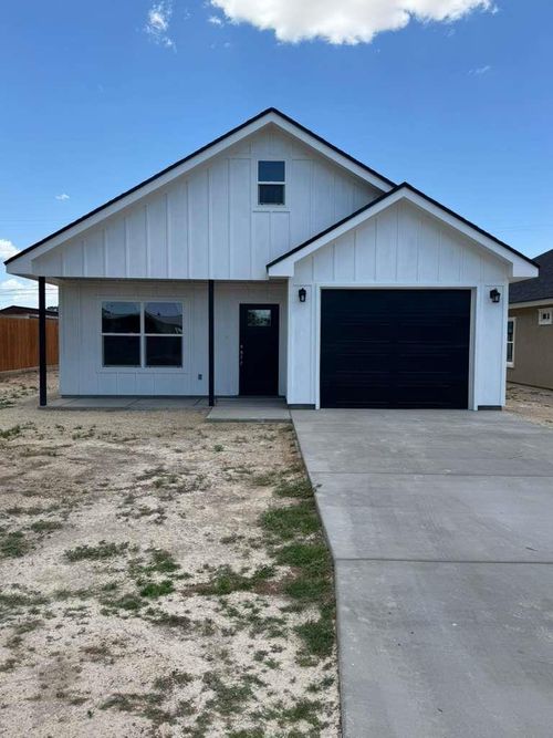 805 N Gillis St, Fort Stockton, TX, 79735-5131 | Card Image