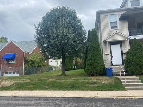 932 Idlewood Ave, Carnegie, PA, 15106-1212 | Card Image