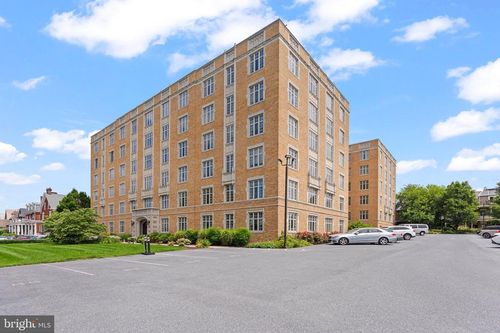 unit-506-1525 N Front St, HARRISBURG, PA, 17102-2570 | Card Image