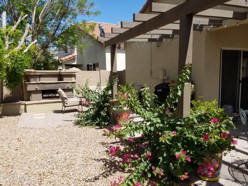 646 E El Monte Pl, Chandler, AZ, 85225-1334 | Card Image