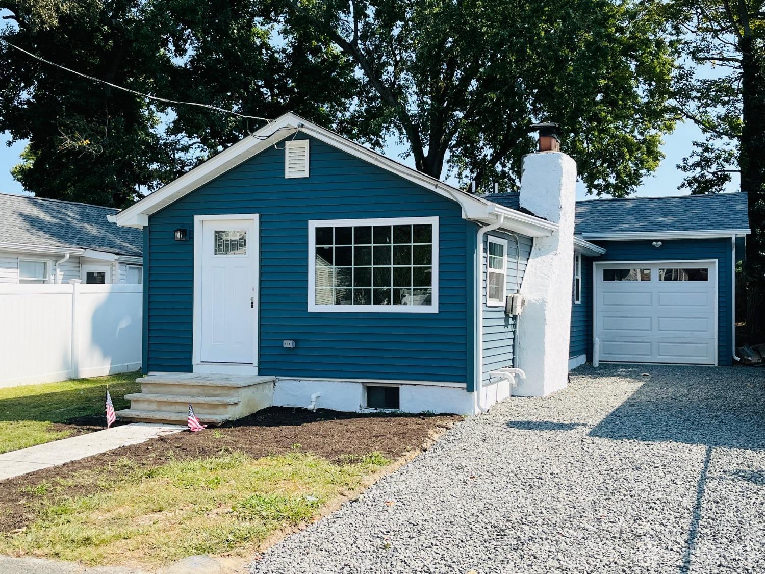 Pacific Blvd, Keyport, NJ 07735