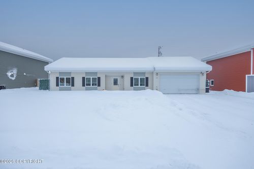 2682 War Eagle Court, North Pole, AK, 99705 | Card Image