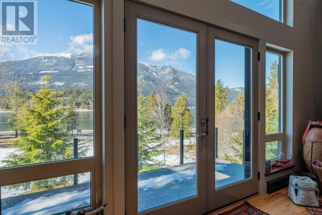 179 Kootenay Lake Rd, House other with 2 bedrooms, 2 bathrooms and 12 parking in Procter BC | Image 56