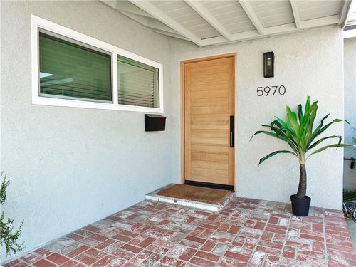 5970 Coke Ave, Lakewood, CA, 90805-3598 | Card Image