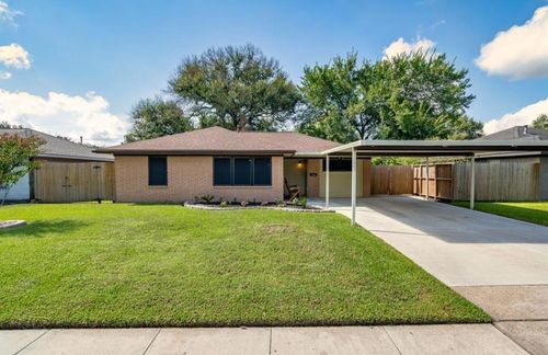 103 Midway Dr, Baytown, TX, 77521-4512 | Card Image
