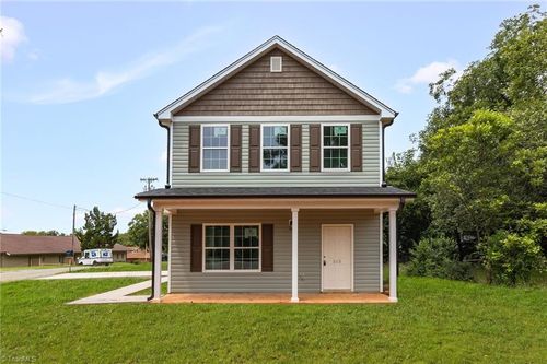 515 Holt St, Lexington, NC, 27292-4509 | Card Image