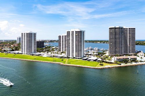 apt-648-115 Lakeshore Dr, North Palm Beach, FL, 33408-3691 | Card Image