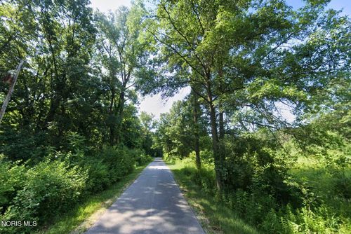 801 S Eber Rd, Swanton, OH, 43558-9643 | Card Image