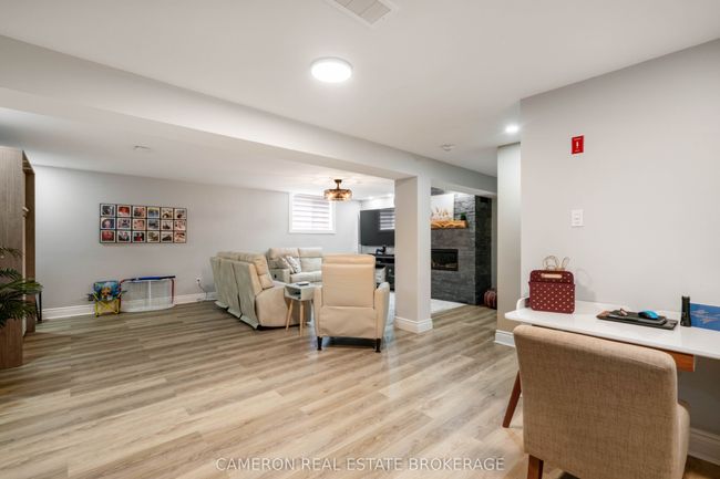 274 E Ridge Dr, House attached with 2 bedrooms, 3 bathrooms and 1 parking in Cornwall ON | Image 21