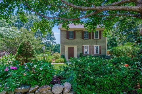65 Acushnet Rd, Mattapoisett, MA, 02739-1535 | Card Image