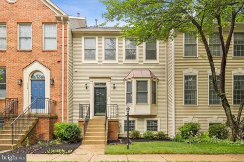 7702 Ousley Pl, ALEXANDRIA, VA, 22315-5906 | Card Image