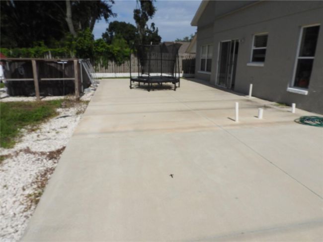 5665 Paddock Trail Dr, House other with 3 bedrooms, 3 bathrooms and null parking in TAMPA FL | Image 22