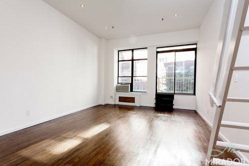 2f-127 4th Ave, New York, NY, 10003-4911 | Card Image
