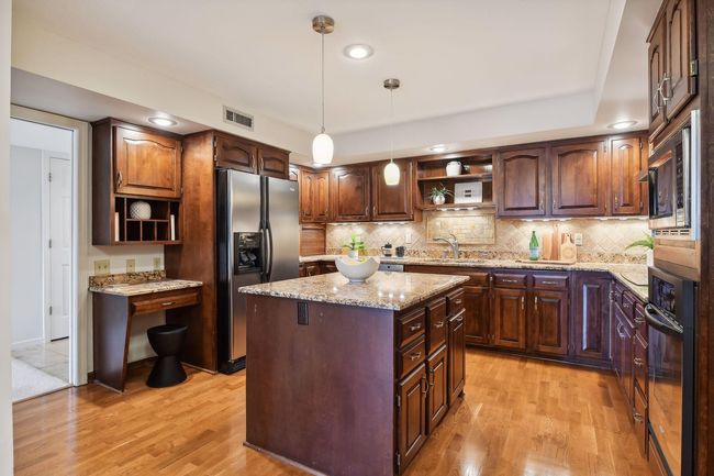 13. Kitchen.jpg | Image 13