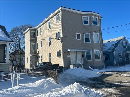 33 Home St, West Warwick, RI, 02893-5024 | Card Image