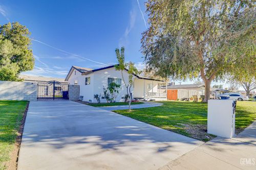 3416 Aslin St, Bakersfield, CA, 93312-2033 | Card Image