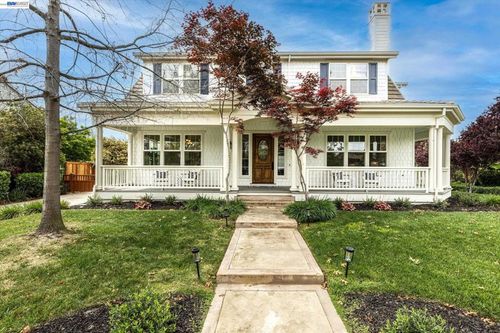 3001 Lusitana Dr, Livermore, CA, 94550-9684 | Card Image