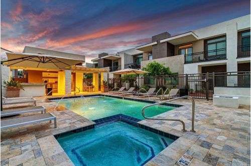35-2015 N 50th St, Phoenix, AZ, 85008-4517 | Card Image