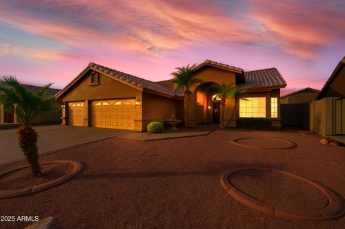 7916 W Rose Ln, Glendale, AZ, 85303-4130 | Card Image