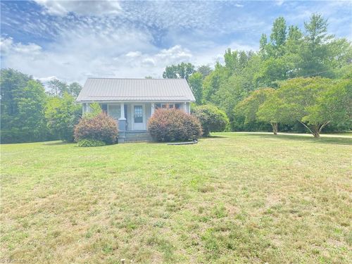 3120 Us 158, Reidsville, NC, 27320-9255 | Card Image