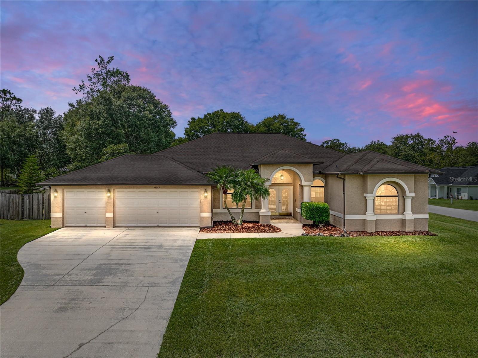 Pine Hollow Way, Dade City, FL 33525
