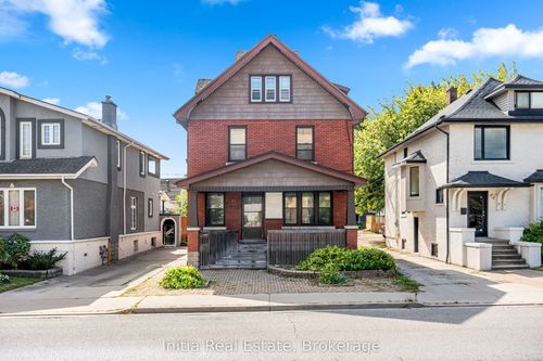 79 Giles Blvd E, Windsor, ON, N9A4B8 | Card Image