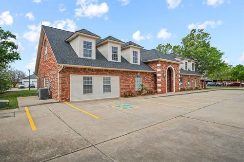 2412 Palmer Cir, Norman, OK, 73069-6301 | Card Image