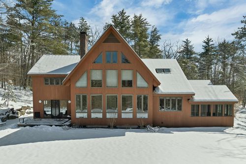 37 Oconnor Dr, Albany, NH, 03818-7003 | Card Image