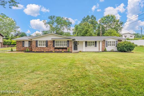 2705 Windemere Ln, Powell, TN, 37849-3782 | Card Image