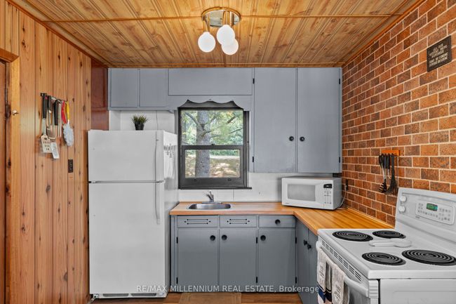 82 Beach Rd, House other with 3 bedrooms, 1 bathrooms and 6 parking in Tiny ON | Image 20