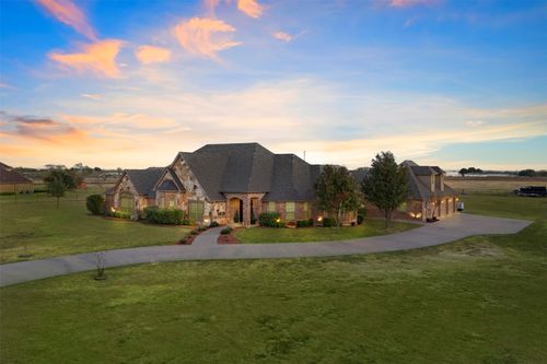 219 Mohundro Rd, Ferris, TX, 75125-9583 | Card Image