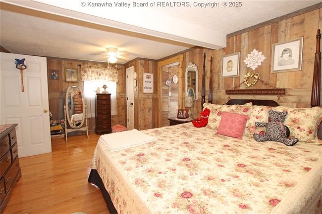 960 Grandview Rd, House other with 4 bedrooms, 3 bathrooms and null parking in Daniels WV | Image 29