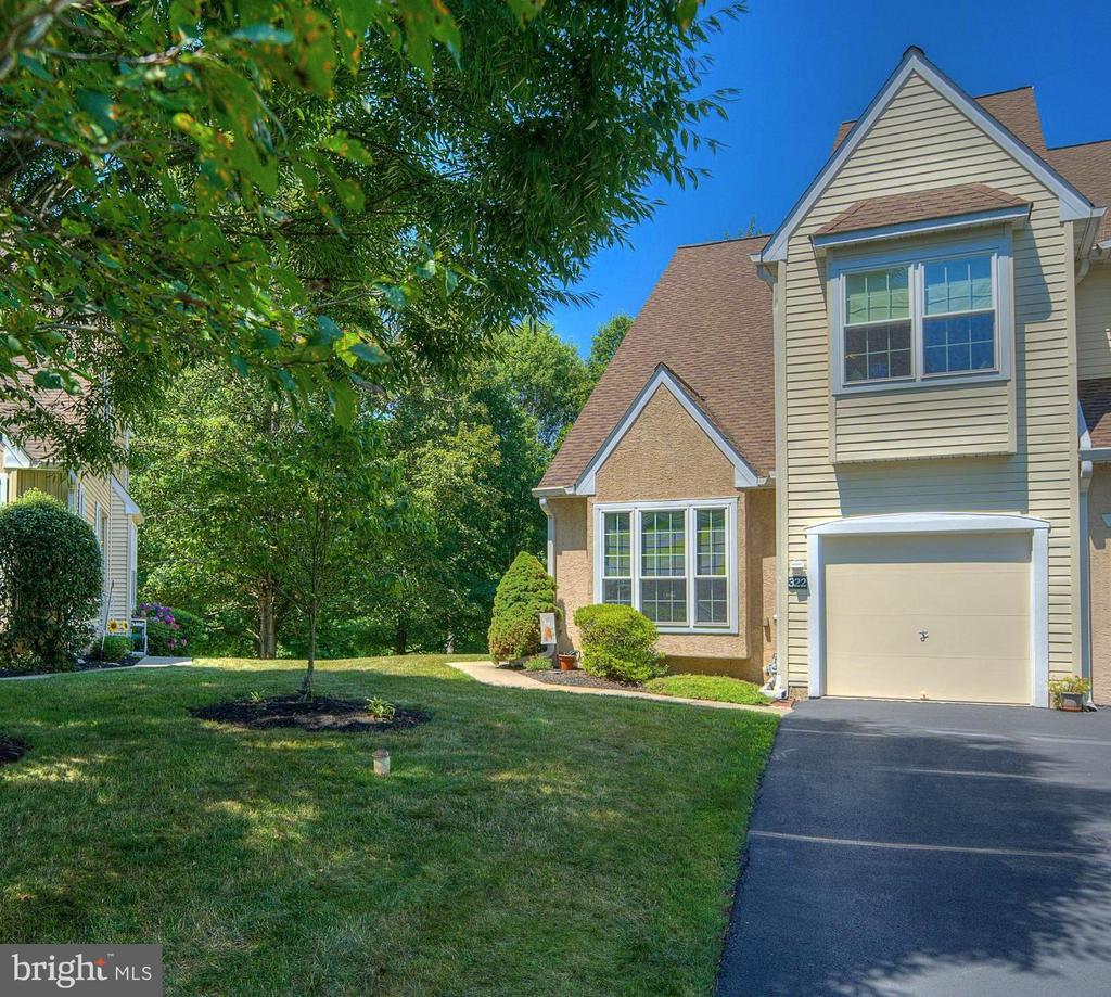 Country Club Dr, Lansdale, PA 19446