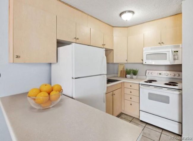 APT-410 - 2500 S York St, Condo with 1 bedrooms, 1 bathrooms and 1 parking in Denver CO | Image 5