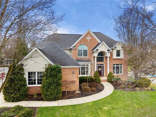 8460 Windsor Way, Broadview Heights, OH, 44147-1788 | Card Image