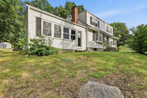 28 Spring Rd, Westborough, MA, 01581-3215 | Card Image