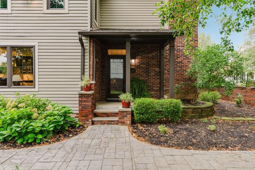 487 E Beck St, Columbus, OH, 43206-1394 | Card Image