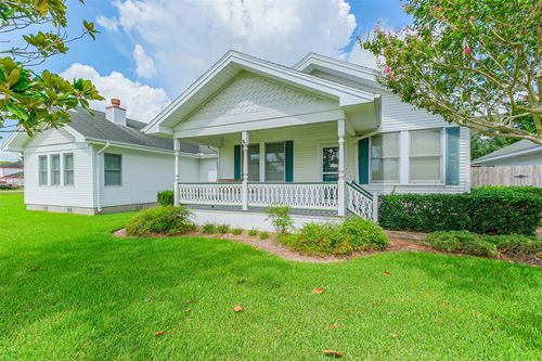 3524 Charles Avenue, Pearland, TX, 77584 | Card Image