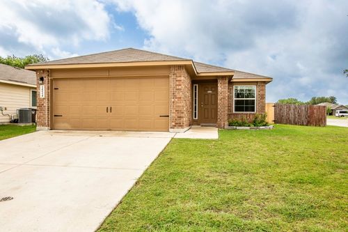 1524 Wedgewood Cv, Lockhart, TX, 78644-2126 | Card Image