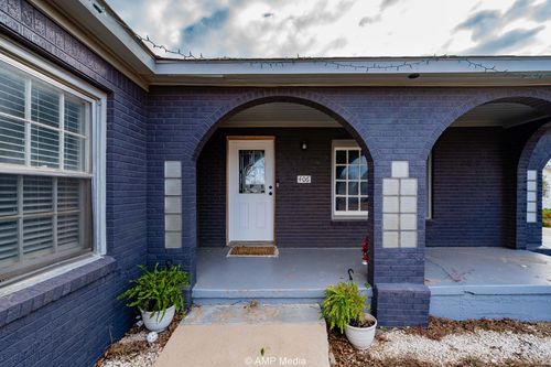 406 N Swenson St, Stamford, TX, 79553-3820 | Card Image