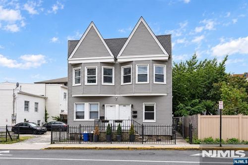 354 Paterson Plank Rd, Jersey City, NJ, 07307-1033 | Card Image