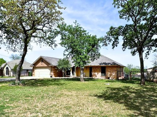 817 Cherry Ln, Springtown, TX, 76082-2843 | Card Image