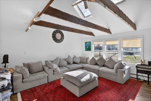 528 Lockwood Dr, Shirley, NY, 11967-1014 | Card Image