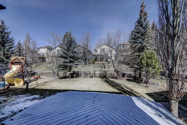 108 Tuscany Hills Close Nw, Home with 5 bedrooms, 3 bathrooms and 4 parking in Calgary AB | Image 16