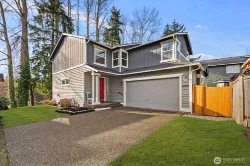 12219 Ne 105th Street, Kirkland, WA, 98033 | Card Image