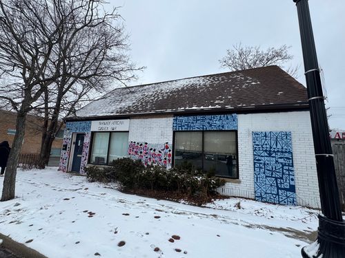 1717 Howard St, Evanston, IL, 60202-3735 | Card Image