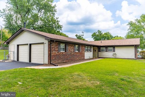 4819 Riverton Ln, BOWIE, MD, 20715-1017 | Card Image